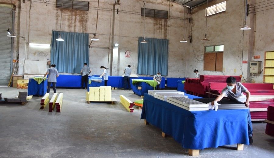Guangzhou Wuyang Yiguan Acoustic Materials Co., Ltd. উত্পাদক উত্পাদন লাইন